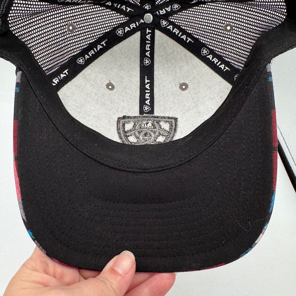 Ariat Mens Trucker Hat Grey Plaid Brim Embroidered Shield Logo Snapback Cap - Picture 3 of 5